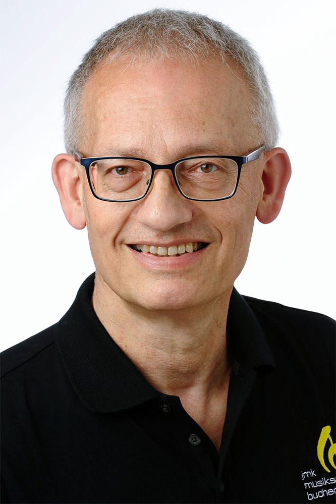 Ein schwarz/weiß Portraitfoto von Michael Wüst